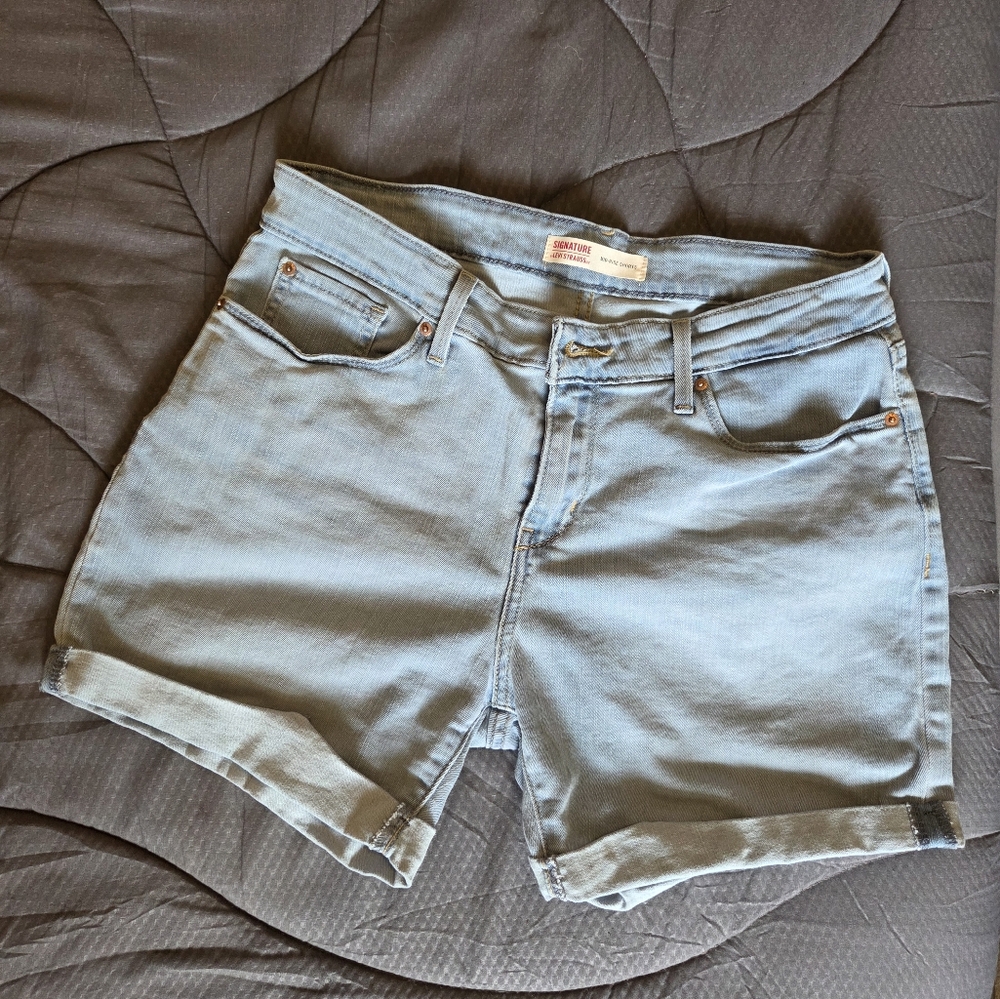 Signature Levi Strauss Light Blue Denim Shorts